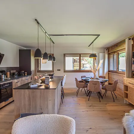 شقة Chic Alpin De 100m² Avec Balcon Et Garage, Proche Centre - Fr-1-569-100 *