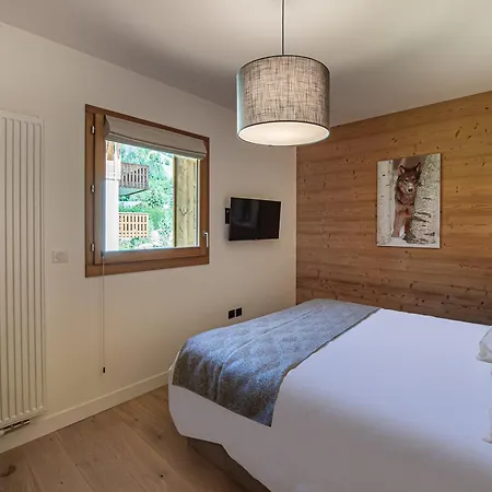 Chic Alpin De 100m² Avec Balcon Et Garage, Proche Centre - Fr-1-569-100 * Megève